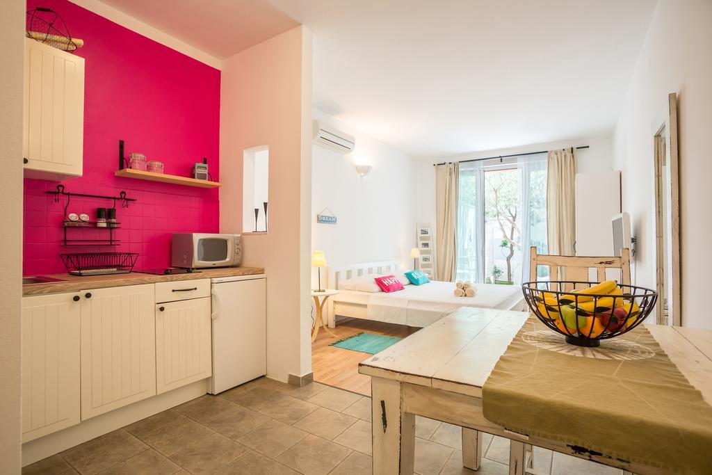 Zlatni Bol Apartments Quarto foto